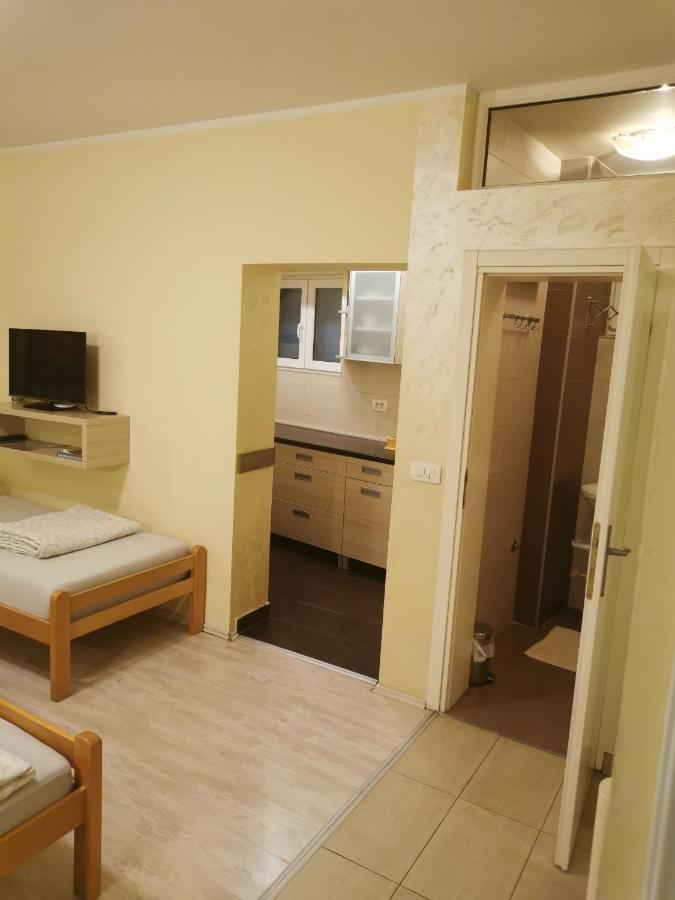 Agape Downtown Lägenhet Belgrad Exteriör bild
