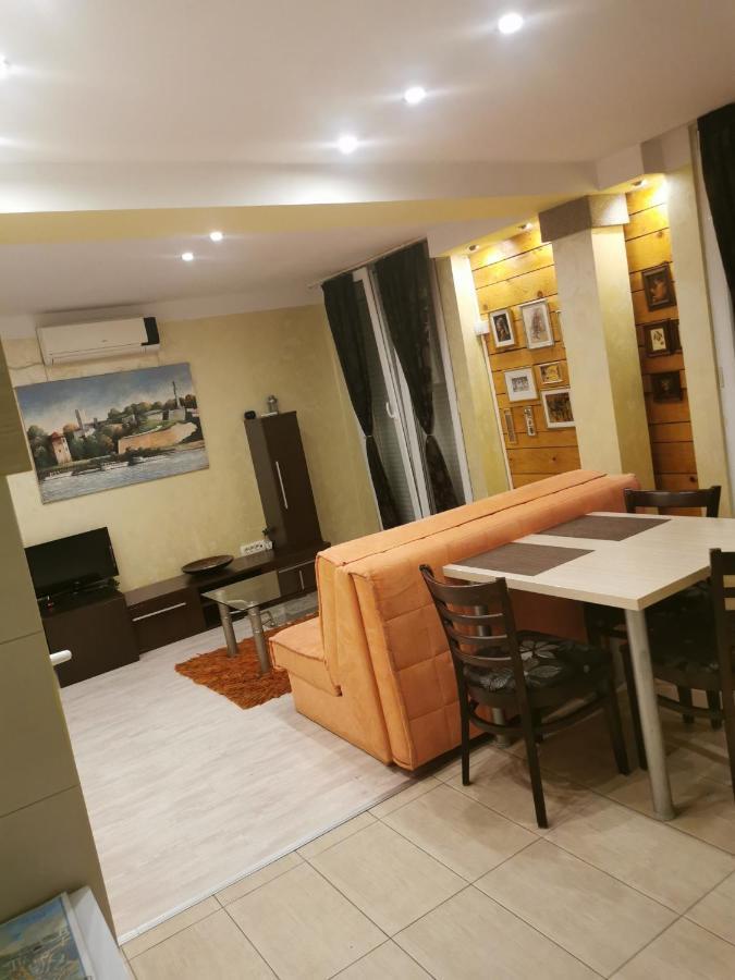 Agape Downtown Lägenhet Belgrad Exteriör bild